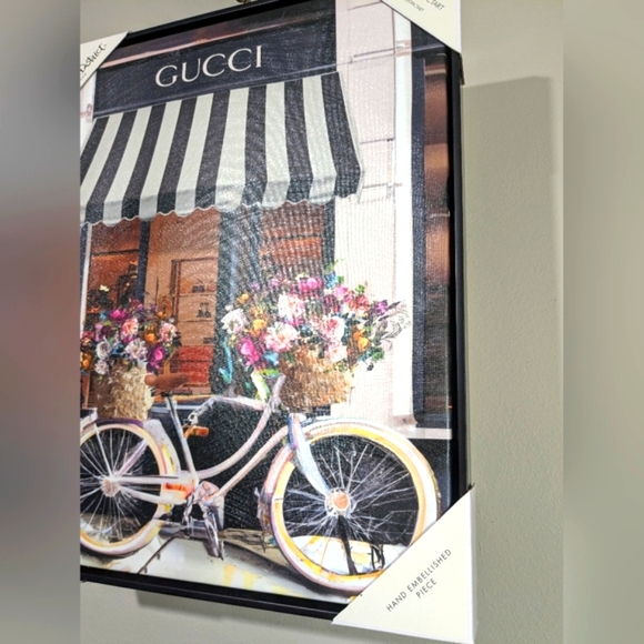 Gucci Cafe Canvas Bicycle With Flower Bouquet Gapped Black Frame NWT - Picture 2 of 11